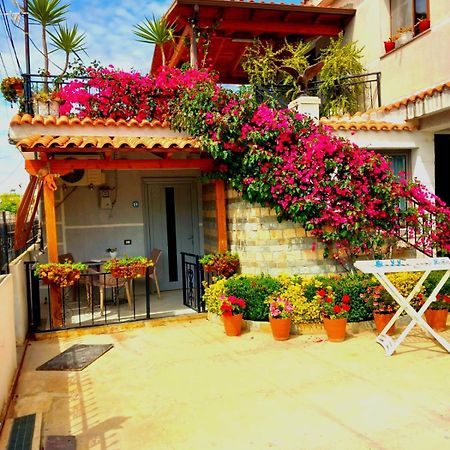 Villa Heljos Apartaments Vlorë Extérieur photo