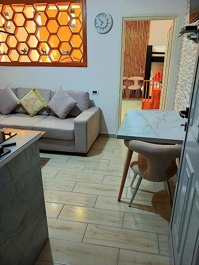 Villa Heljos Apartaments Vlorë Extérieur photo