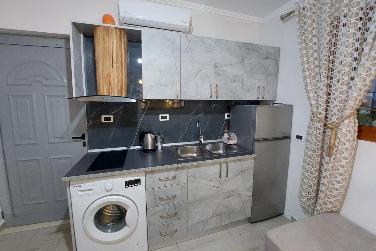 Villa Heljos Apartaments Vlorë Extérieur photo