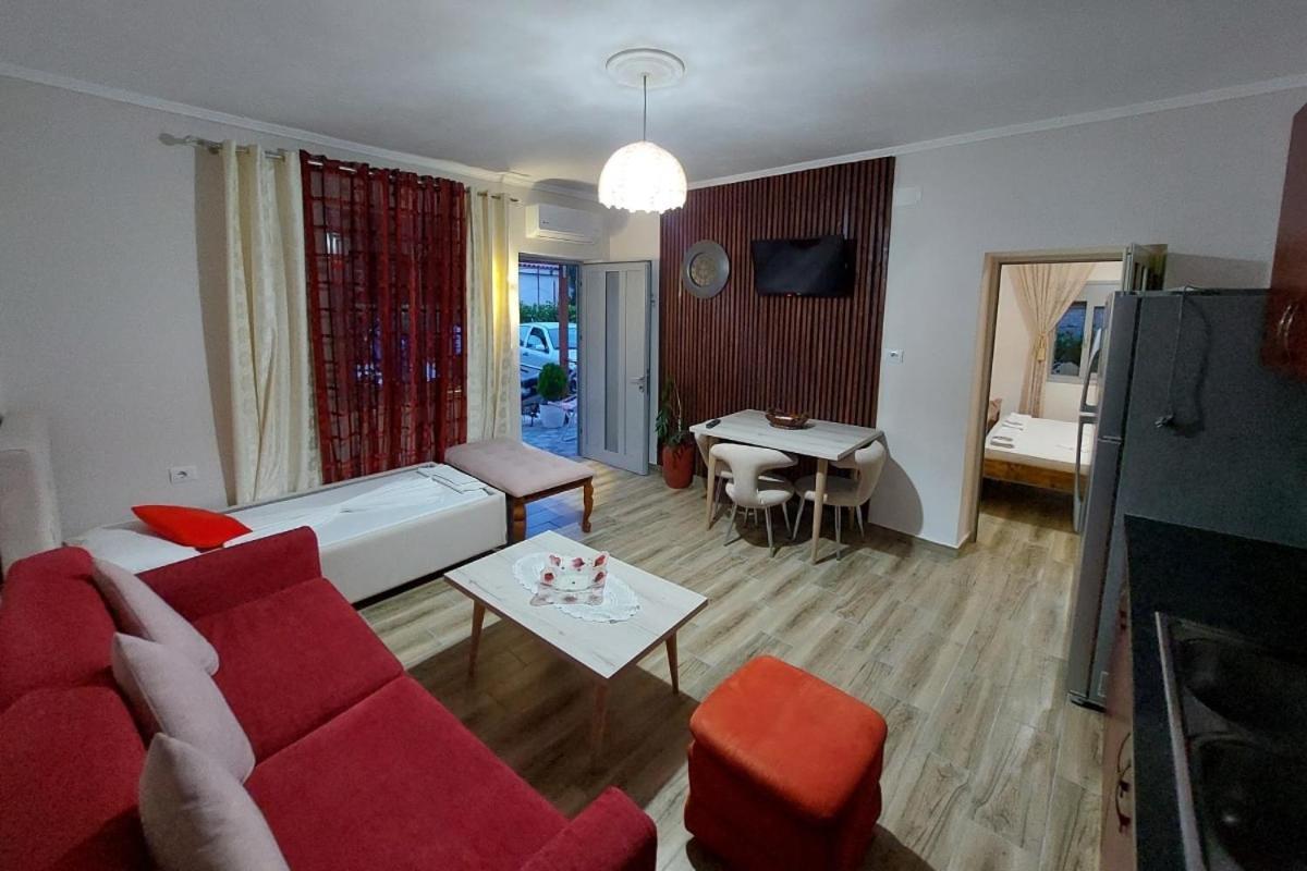 Villa Heljos Apartaments Vlorë Extérieur photo