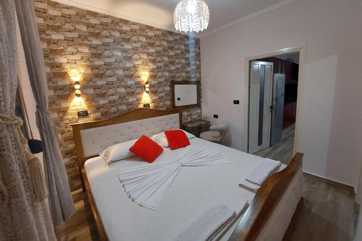 Villa Heljos Apartaments Vlorë Extérieur photo