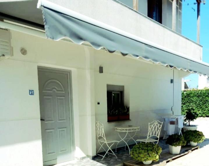 Villa Heljos Apartaments Vlorë Extérieur photo