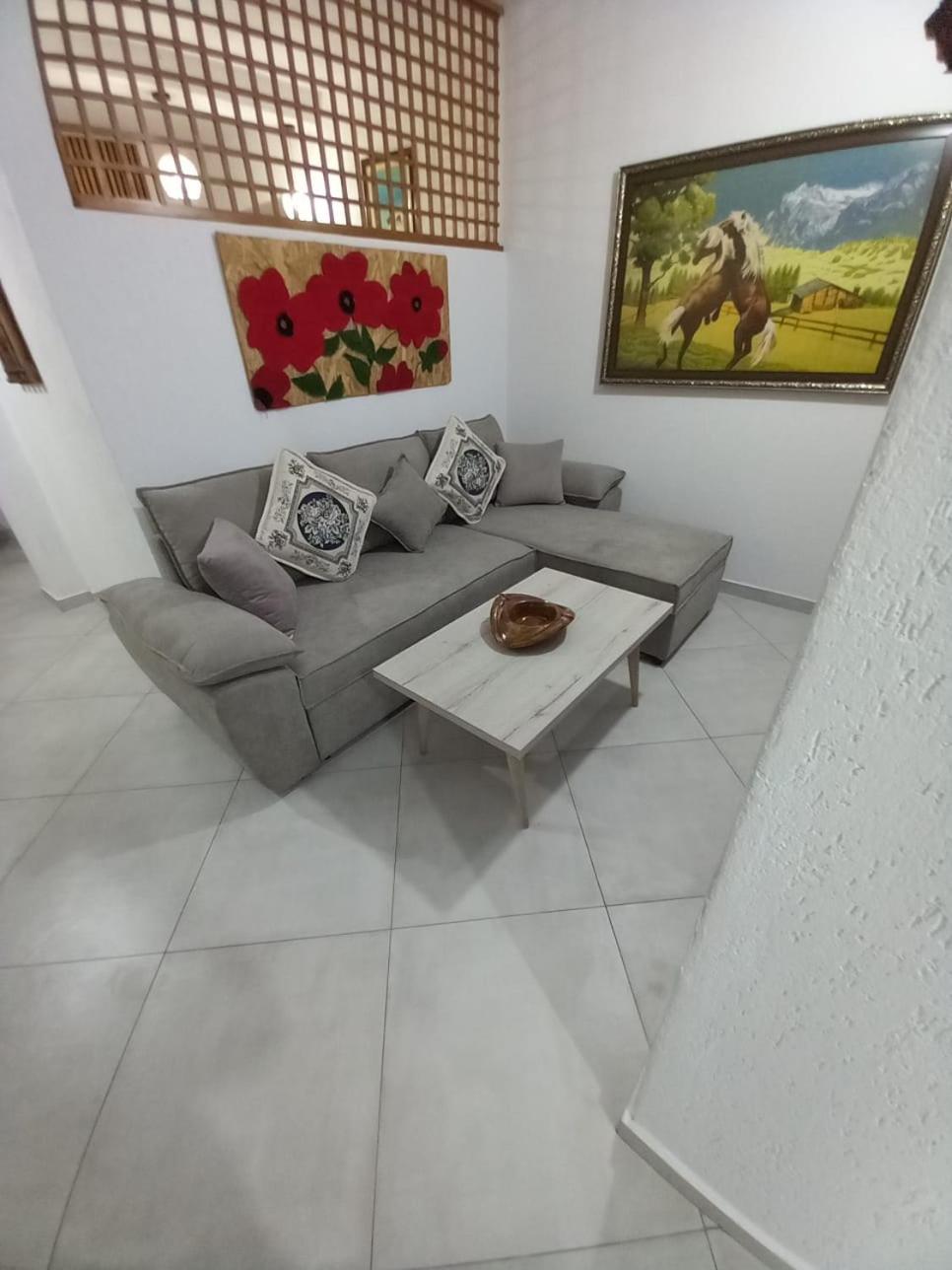Villa Heljos Apartaments Vlorë Chambre photo